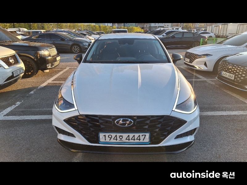 현대 쏘나타(DN8) 2.0 가솔린 모던