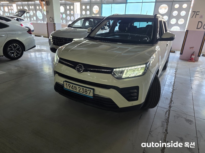 KGM 베리 뉴 티볼리 1.5 가솔린 2WD V3