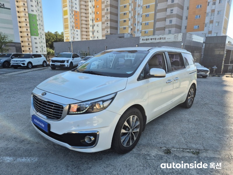 기아 올 뉴 카니발 2.2 디젤 럭셔리 9인승