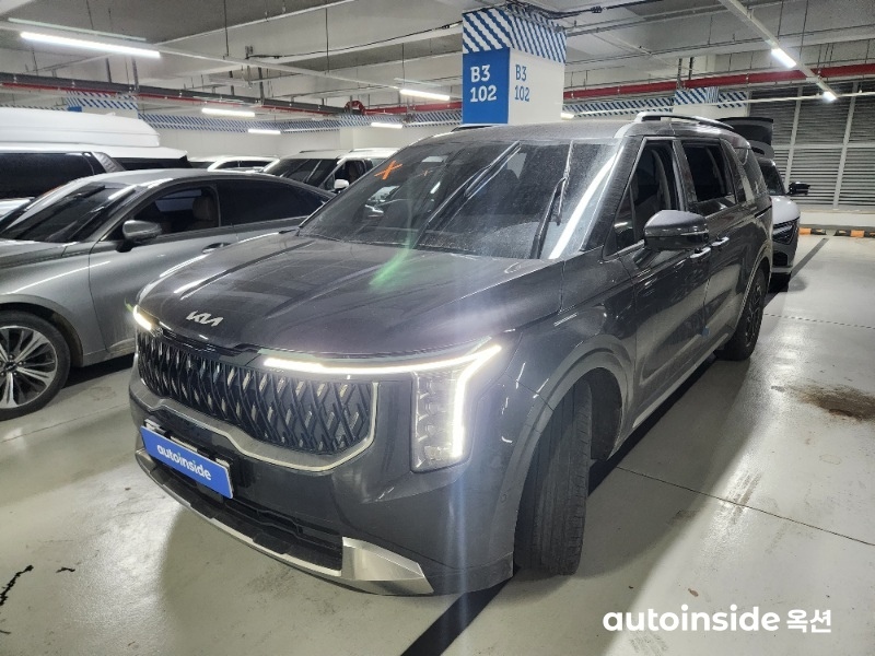 기아 4세대 더 뉴 카니발 2.2 디젤 노블레스 9인승